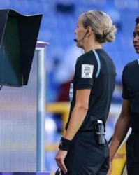 九游唯一入口-国际足联希望推广FVS，允许教练“挑战”裁判